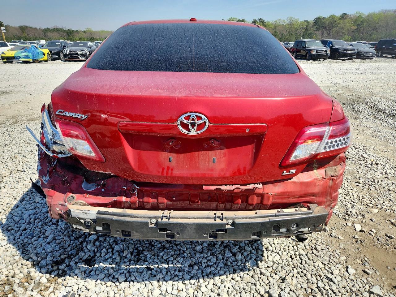 2011 Toyota Camry Le - Image 6