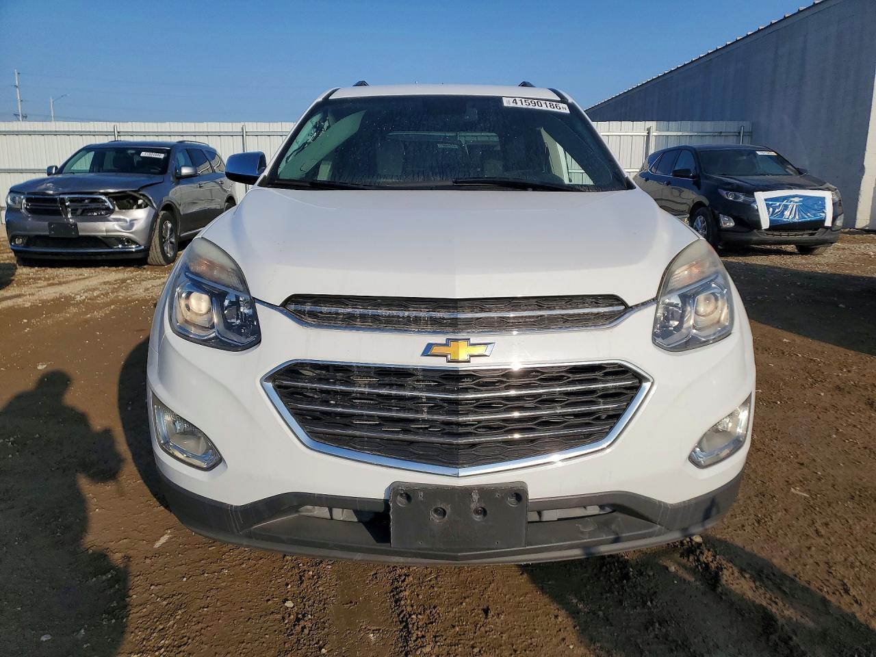 2017 Chevrolet Equinox Premier - Image 5