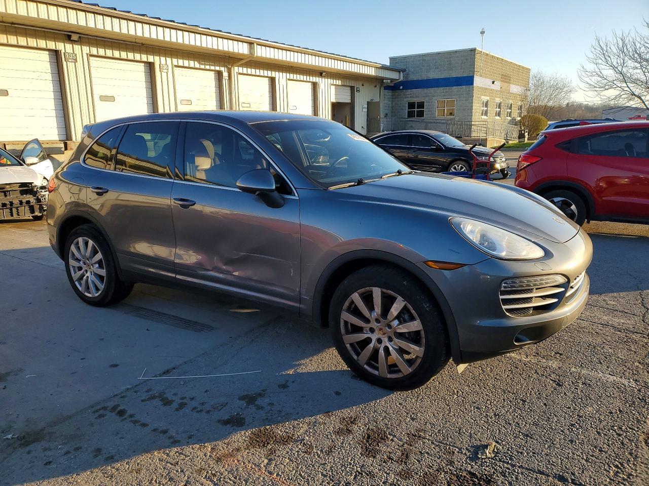 2014 Pors 2014 Porsche Cayenne V6 Platinum - Фото 4