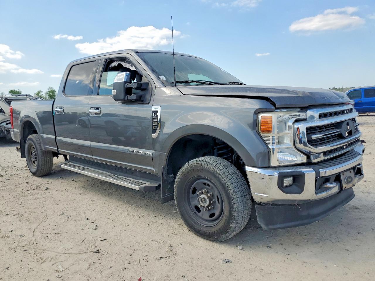 2022 Ford F250 Super Duty - Фото 4