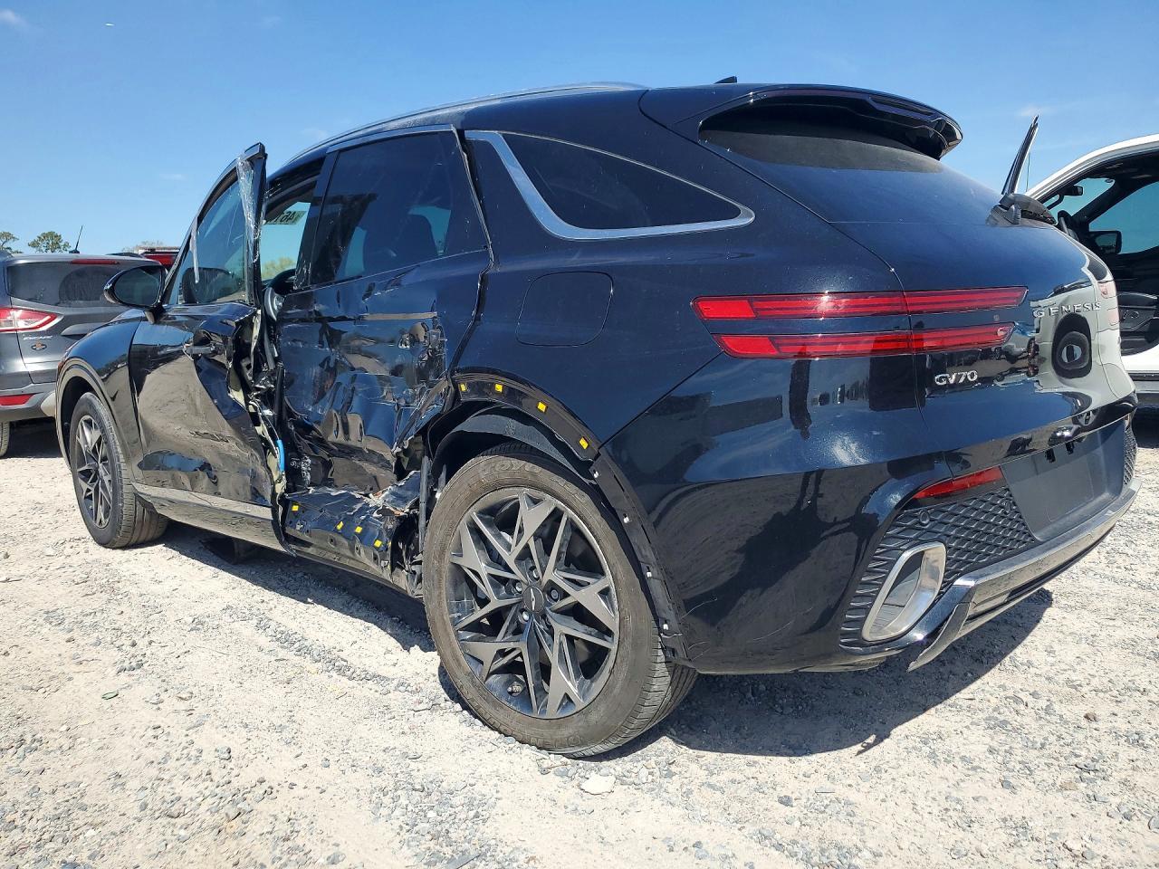 2023 Genesis Gv70 2.5T Standard - Фото 2