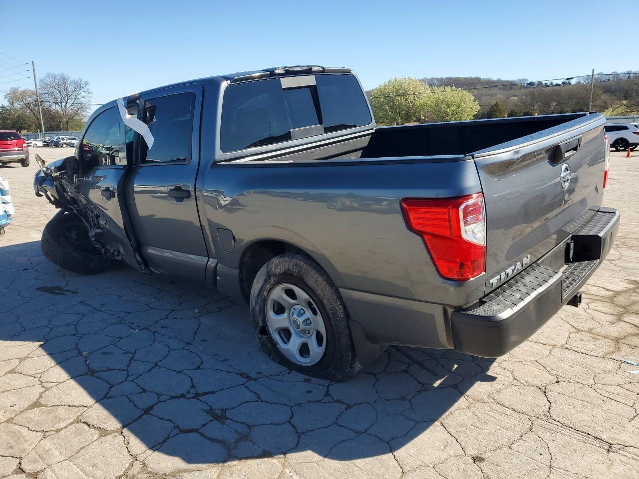 2017 Nissan Titan S - Фото 2