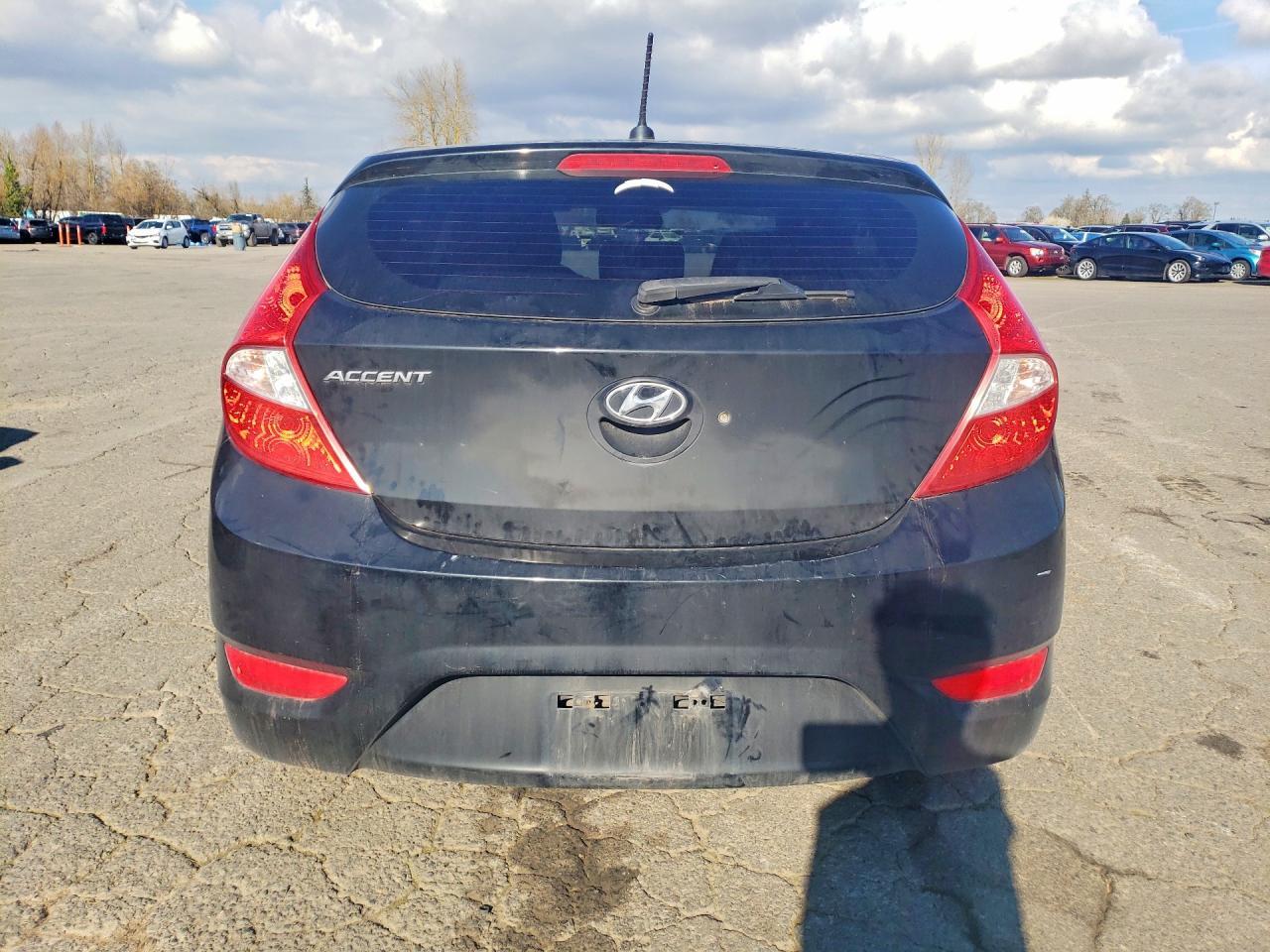 2017 Hyundai Accent Se - Фото 6