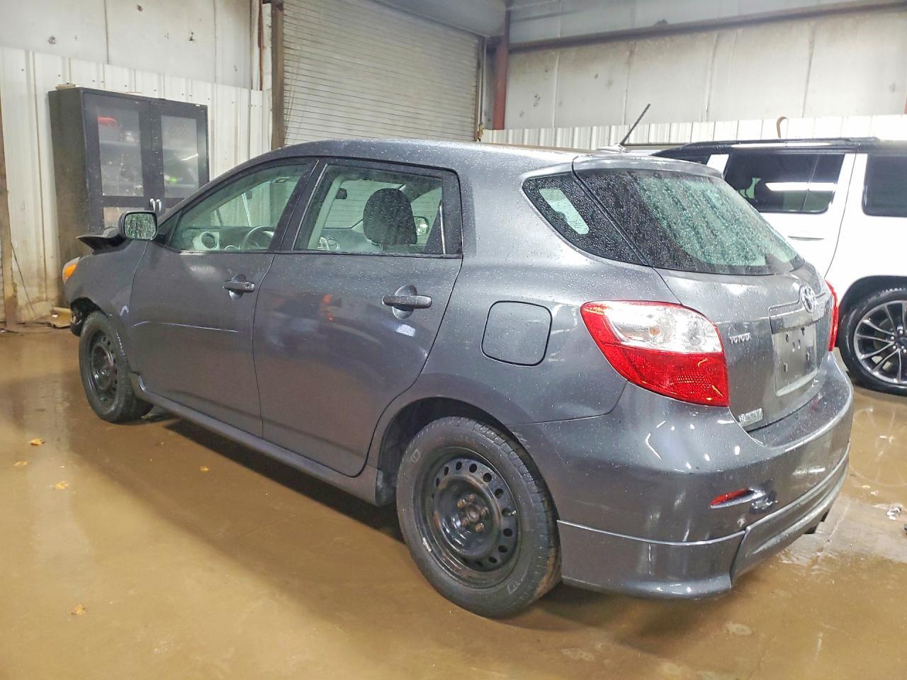 2010 Toyota Matrix Base - Image 2