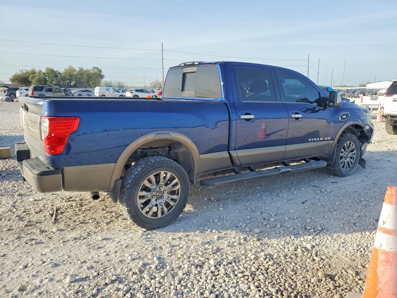 2017 Nissan Titan Xd Platinum Reserve - Image 3