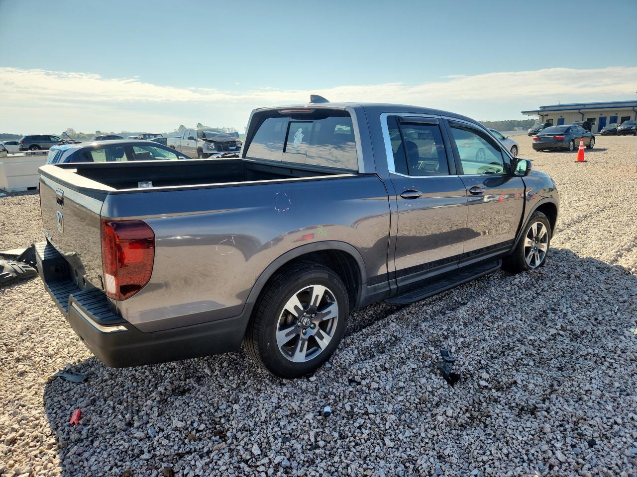 2019 Honda Ridgeline Rtl - Image 3