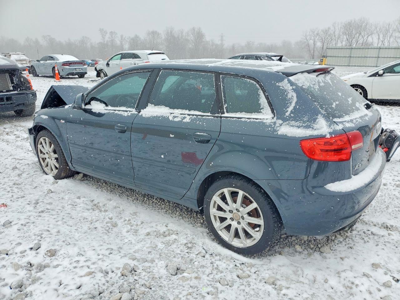 2010 Audi A3 Premium Plus - Фото 2