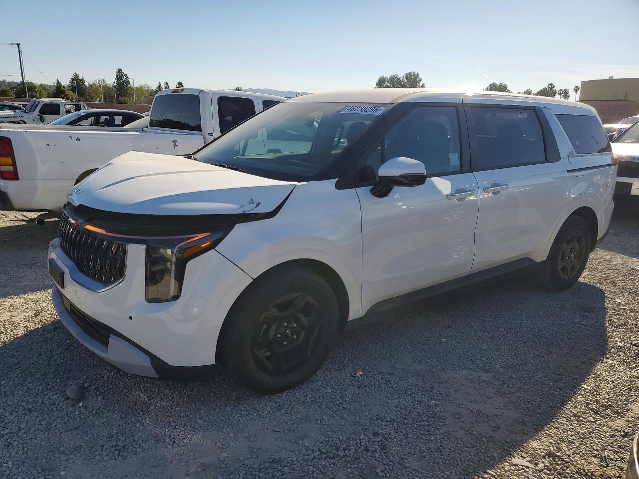 2025 Kia Carnival Lxs