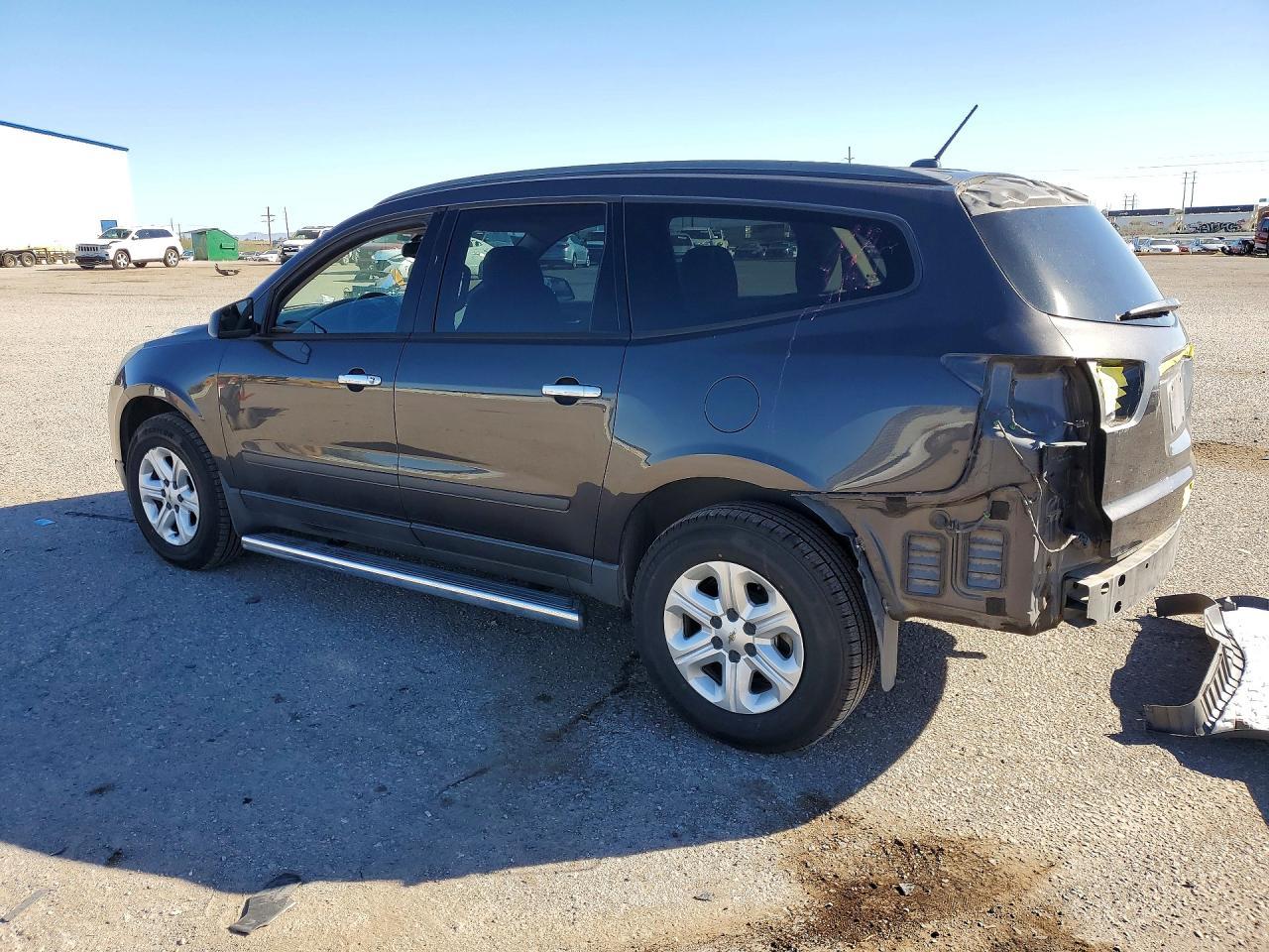 2014 Chevrolet Traverse Ls - Фото 2