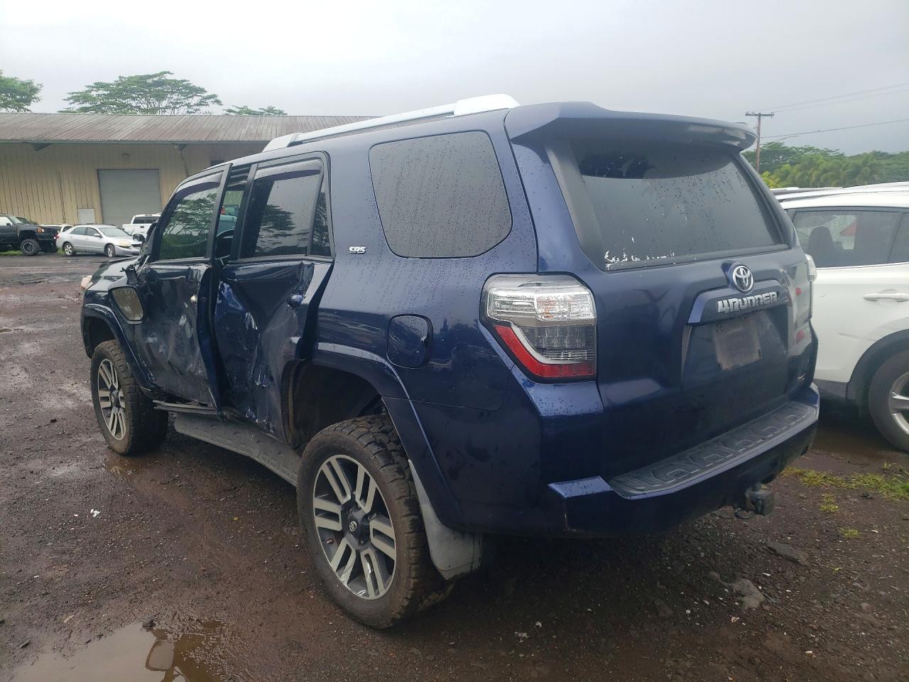 2017 Toyota 4Runner Sr5 - Фото 2