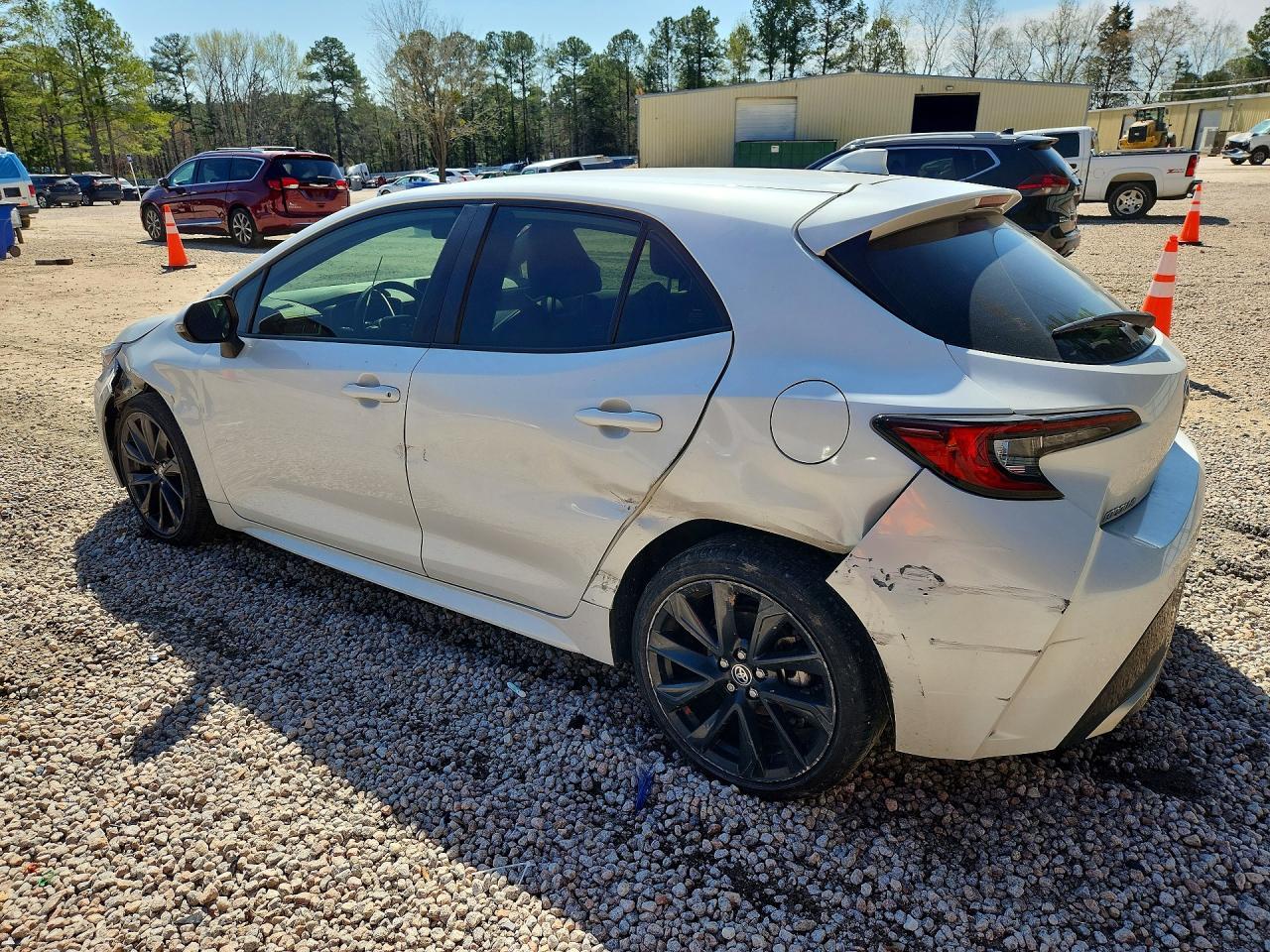2024 Toyota Corolla Hatchback Xse - Image 2
