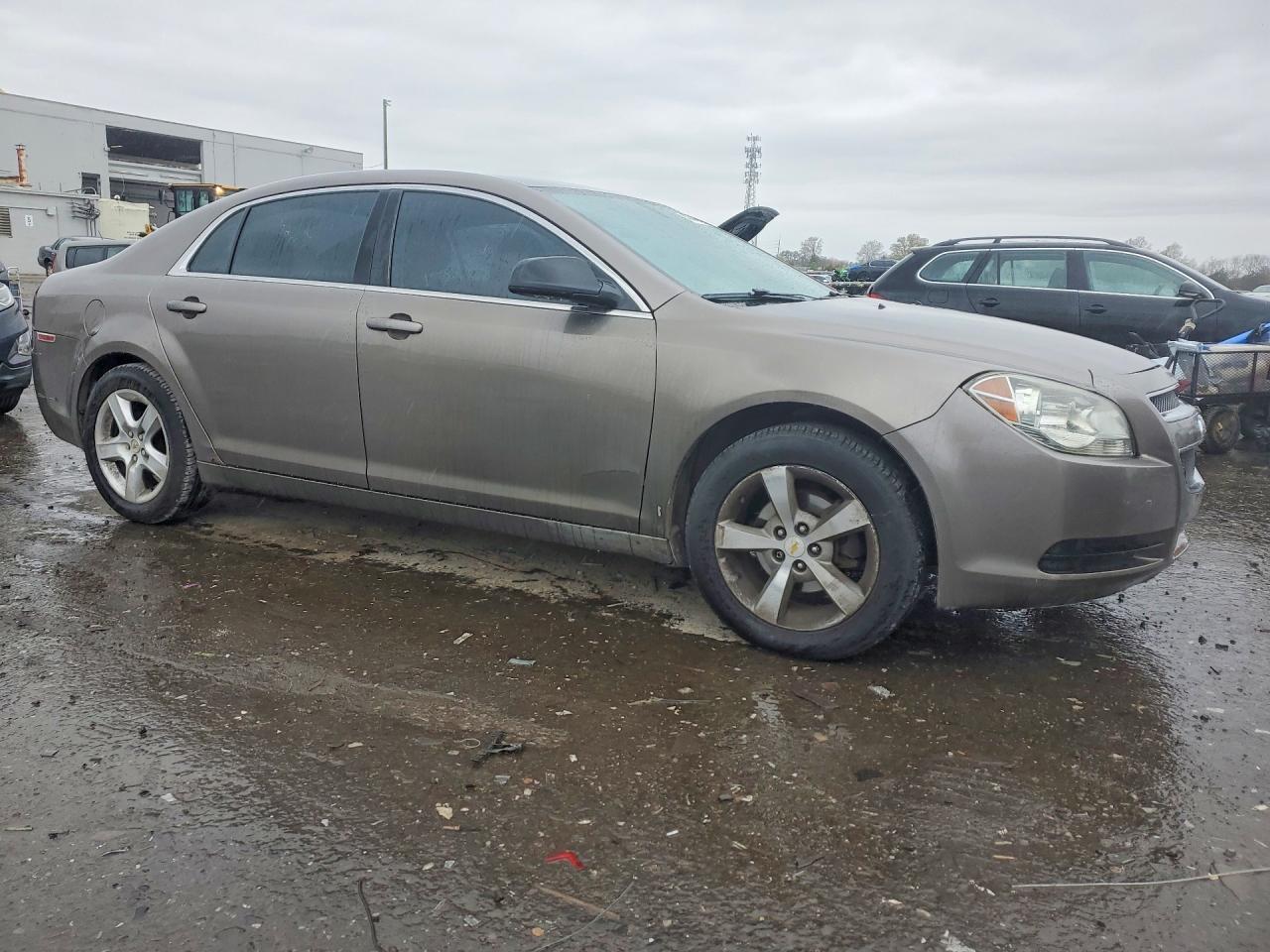 2011 Chevrolet Malibu Ls - Фото 4