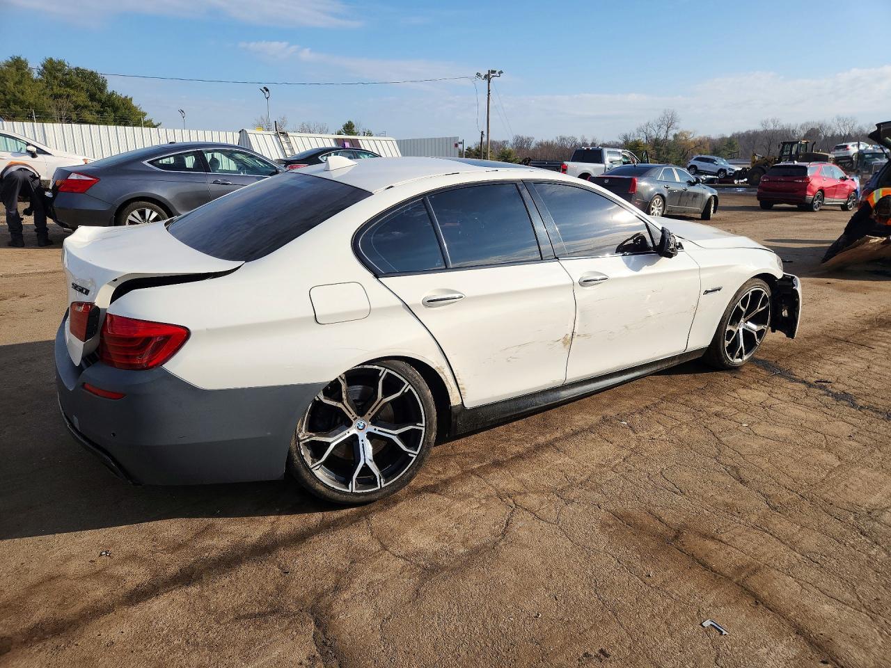 2016 BMW 550 Xi - Фото 3