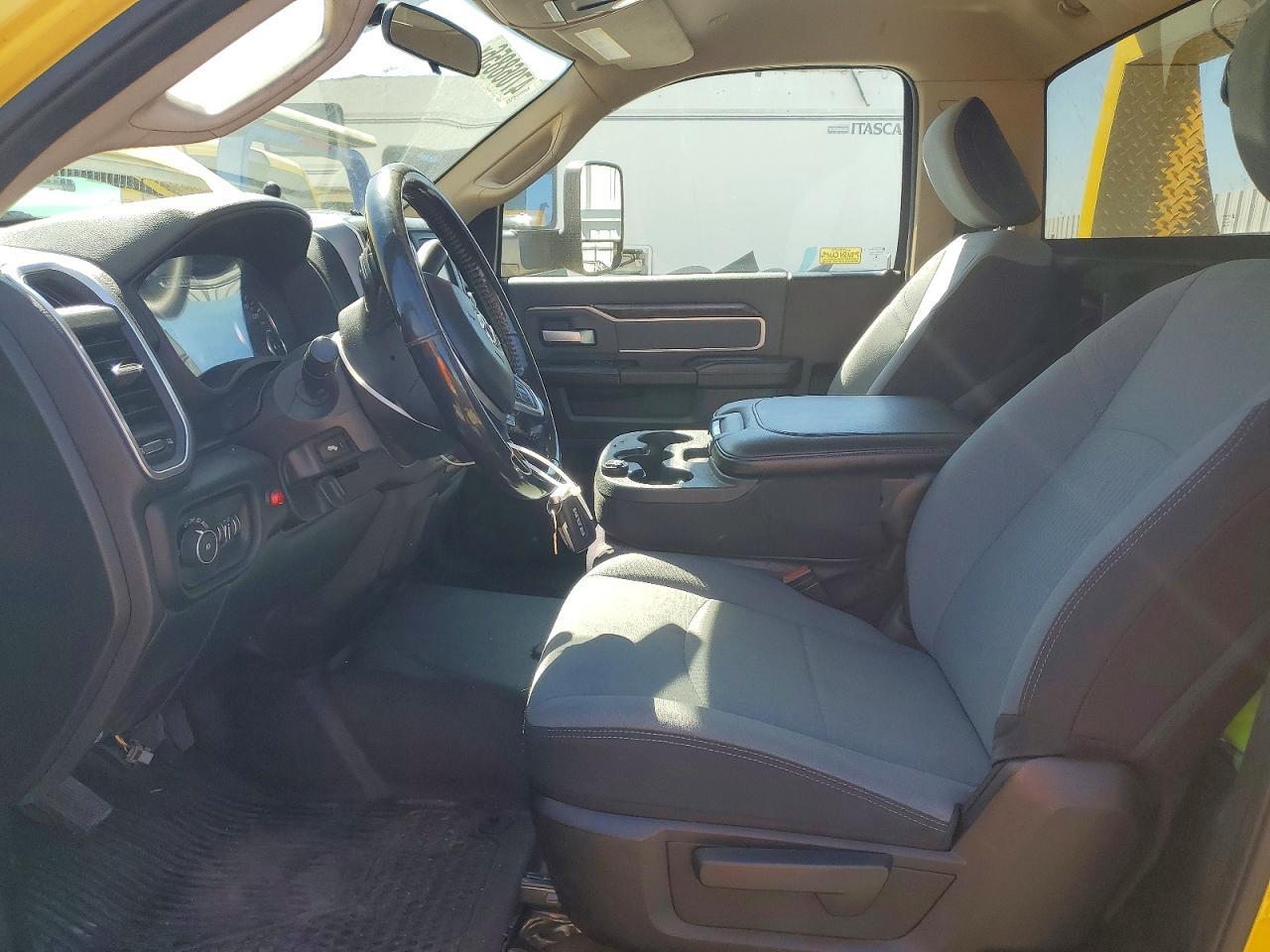 2019 Ram 5500 Tow Truck - Image 7