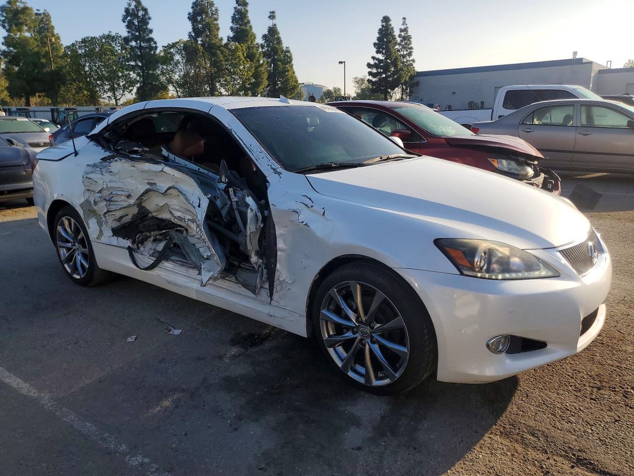 2014 Lexus Is 250C Base - Фото 4