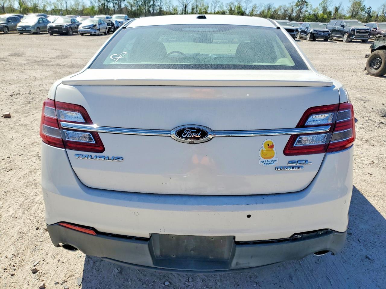 2015 Ford Taurus Sel - Image 6
