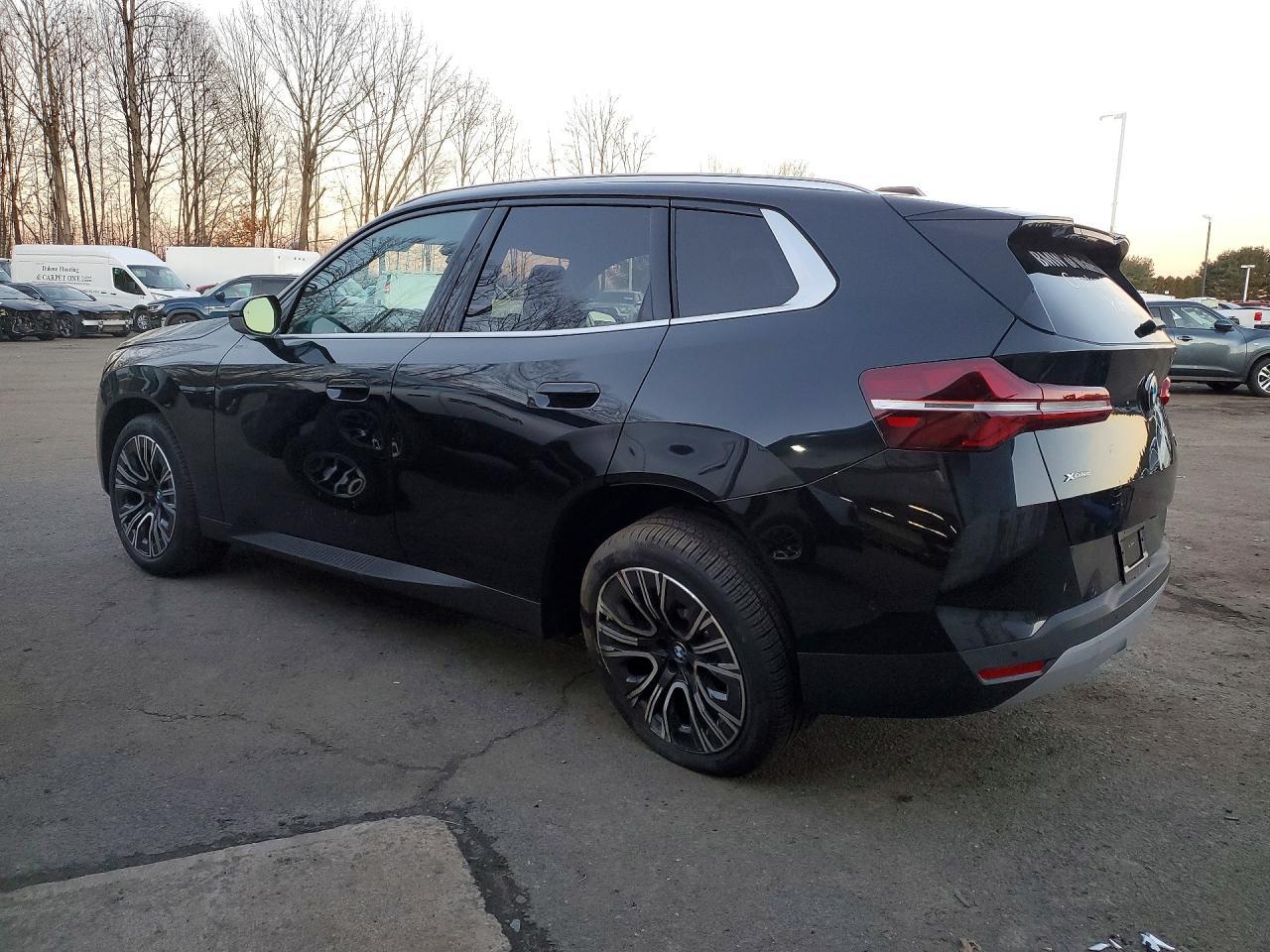 2025 BMW X3 30 xDrive - Image 2
