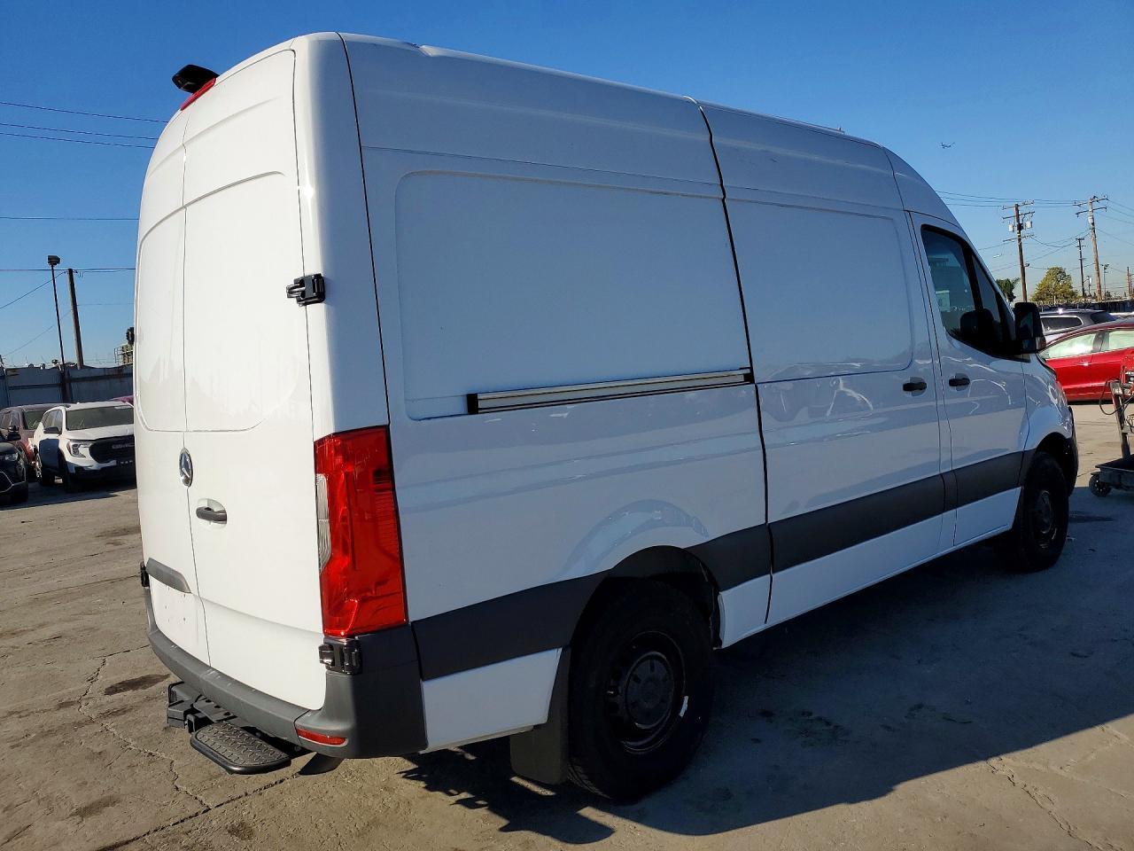 2023 Mercedes Benz Sprinter 1500 Delivery Van - Фото 3