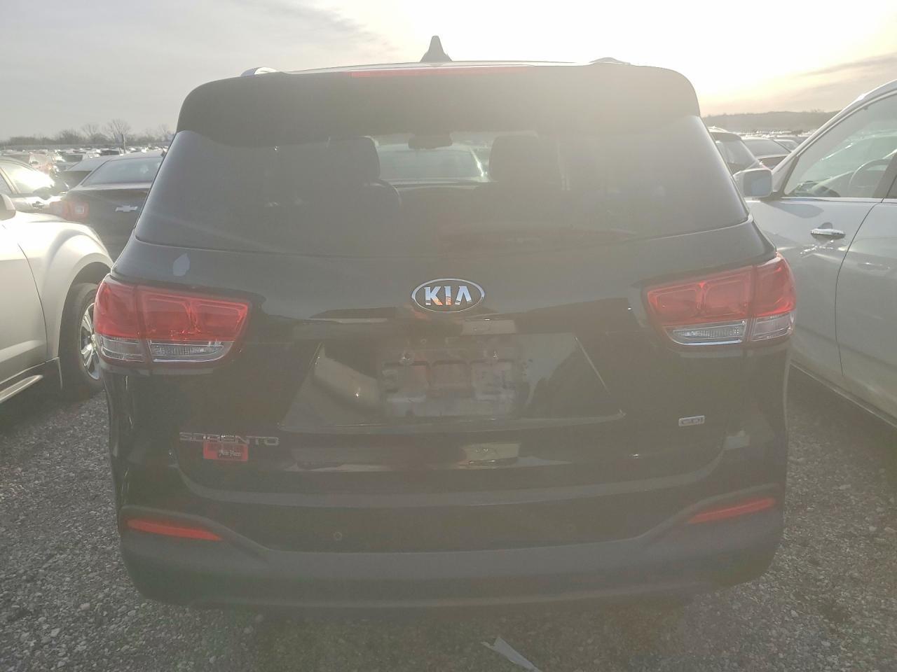 2016 Kia Sorento Lx - Фото 6