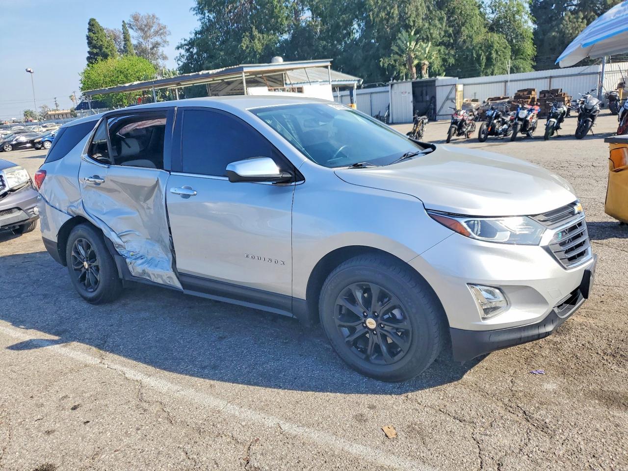 2020 Chevrolet Equinox Lt - Image 4