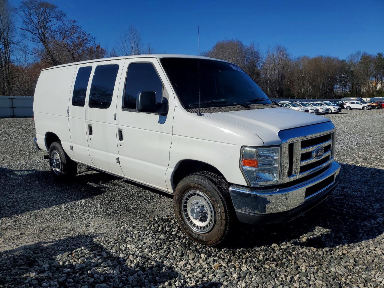 2013 Ford E250 Delivery Van - Image 4