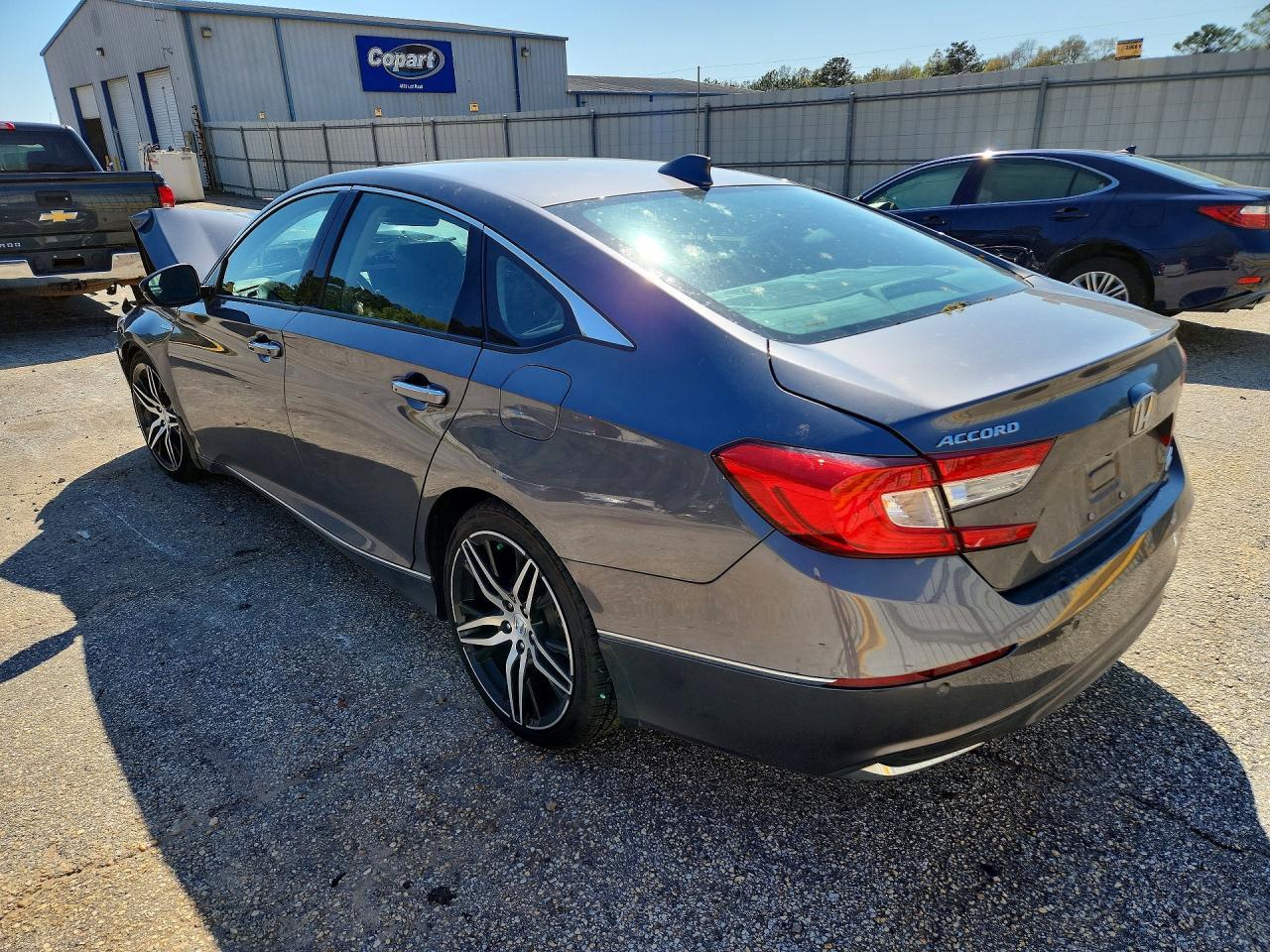 2021 Honda Accord Touring Hybrid - Фото 2