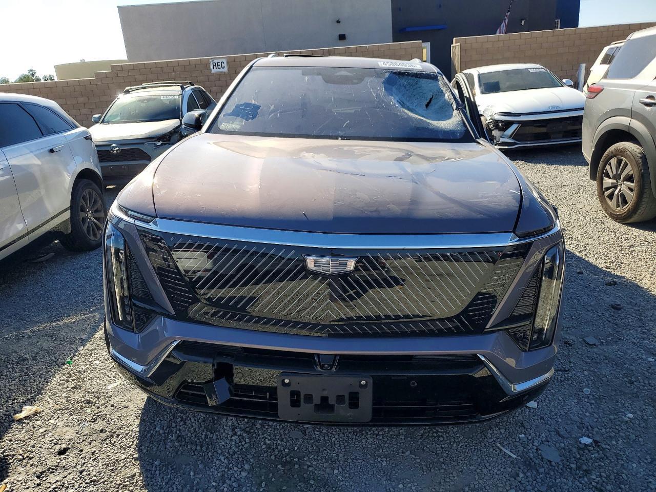 2026 Cadillac Vistiq Luxury - Image 5