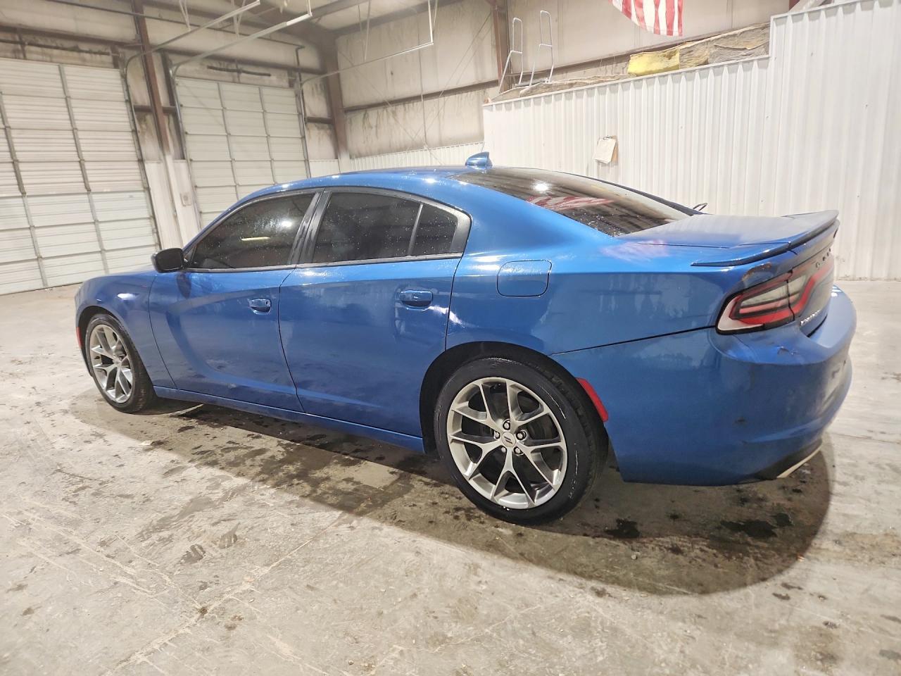 2020 Dodge Charger Sxt - Image 2