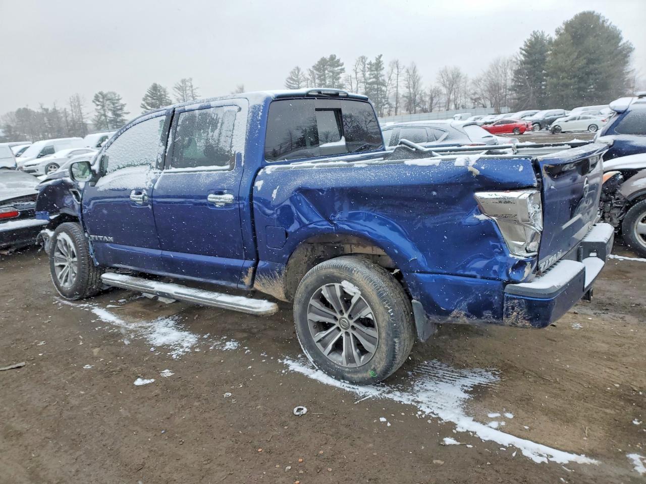 2017 Nissan Titan Sl - Image 2