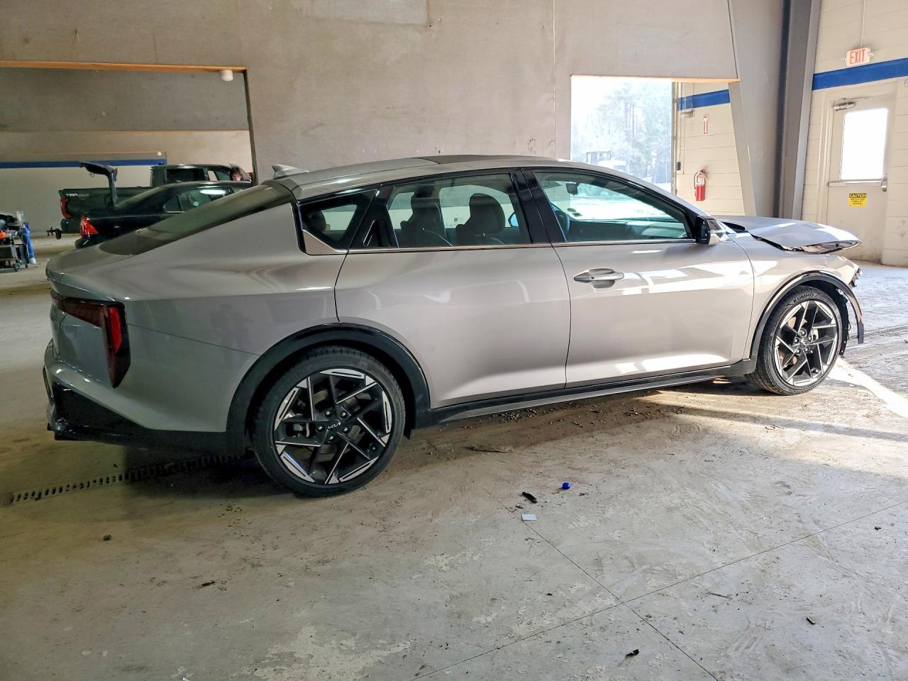 2025 Kia K4 Gt-Line - Image 3