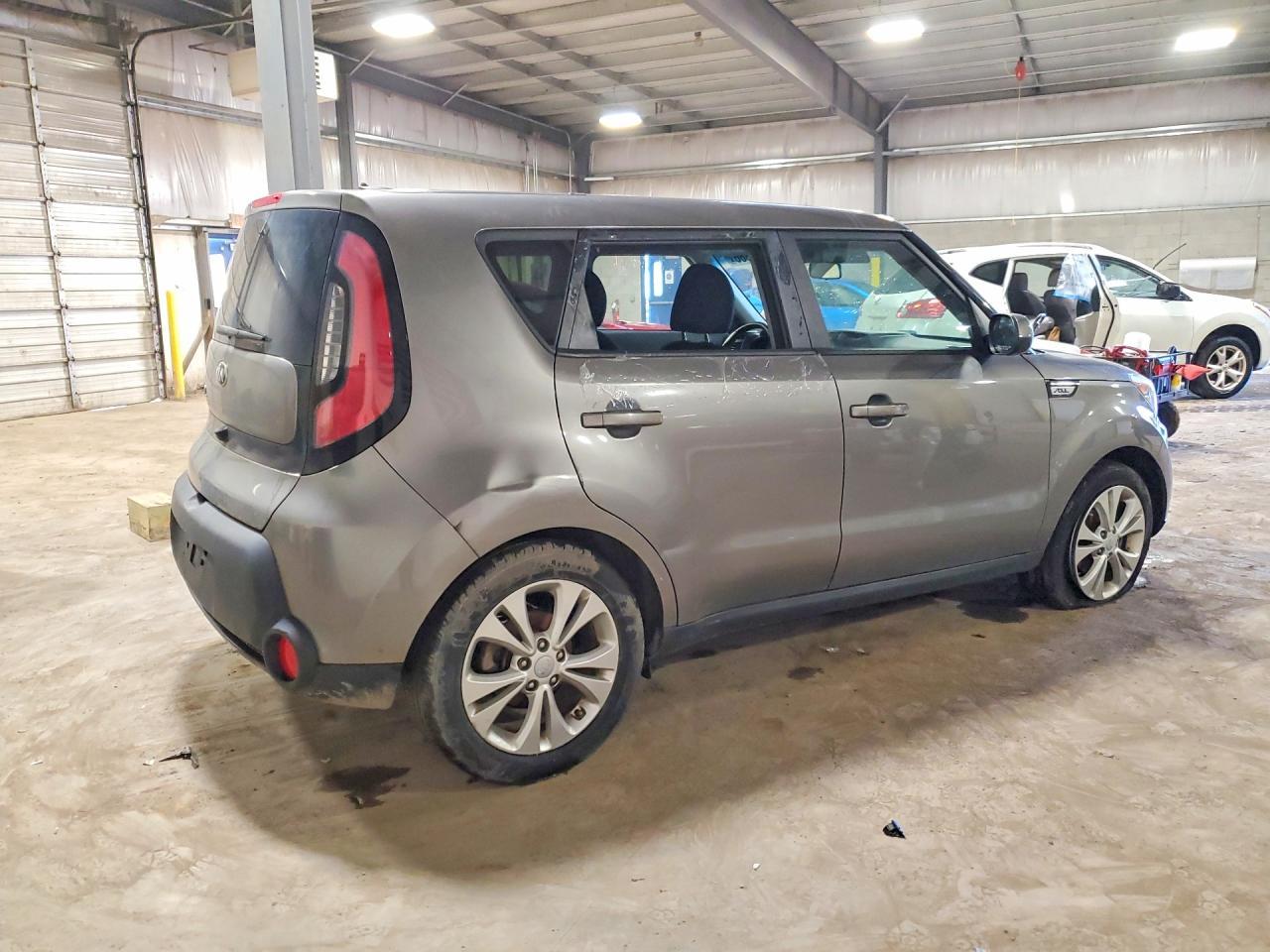 2015 Kia Soul + - Image 3