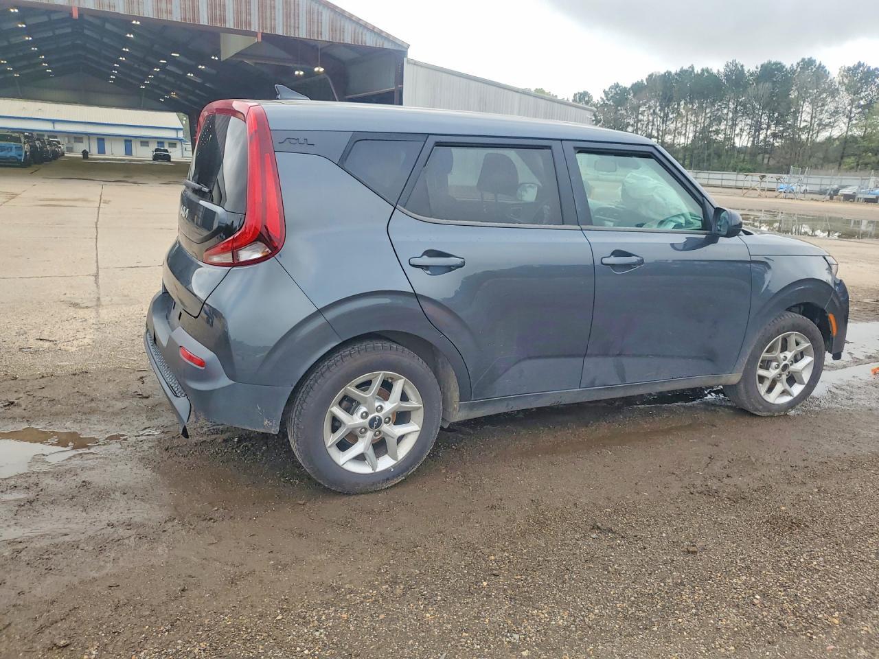 2022 Kia Soul Lx - Фото 3