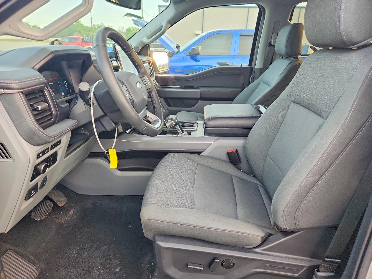 2024 Ford F150 Lightning Xlt - Image 7