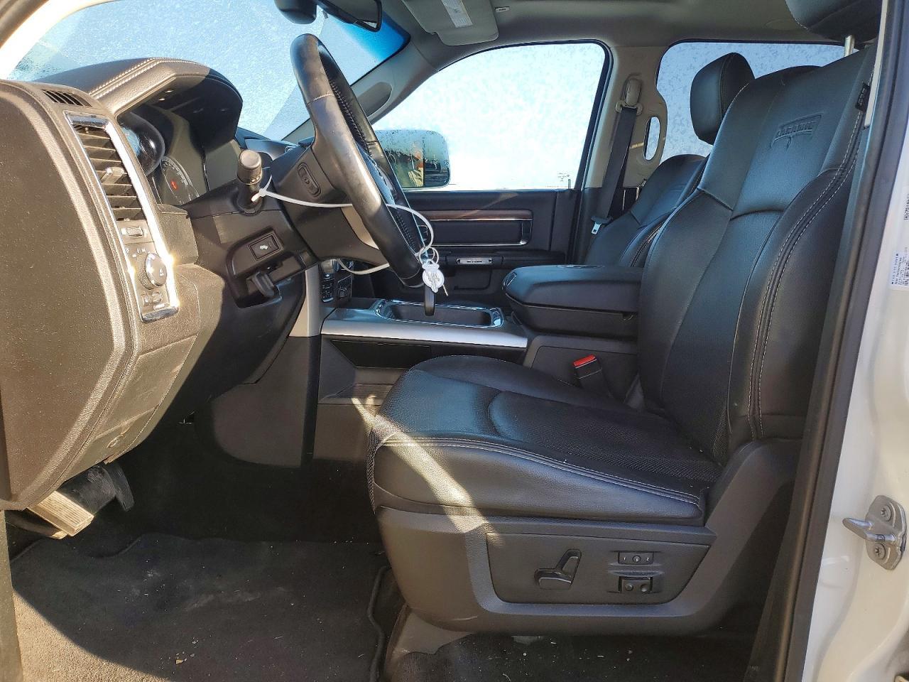 2017 Ram 1500 Laramie - Фото 7