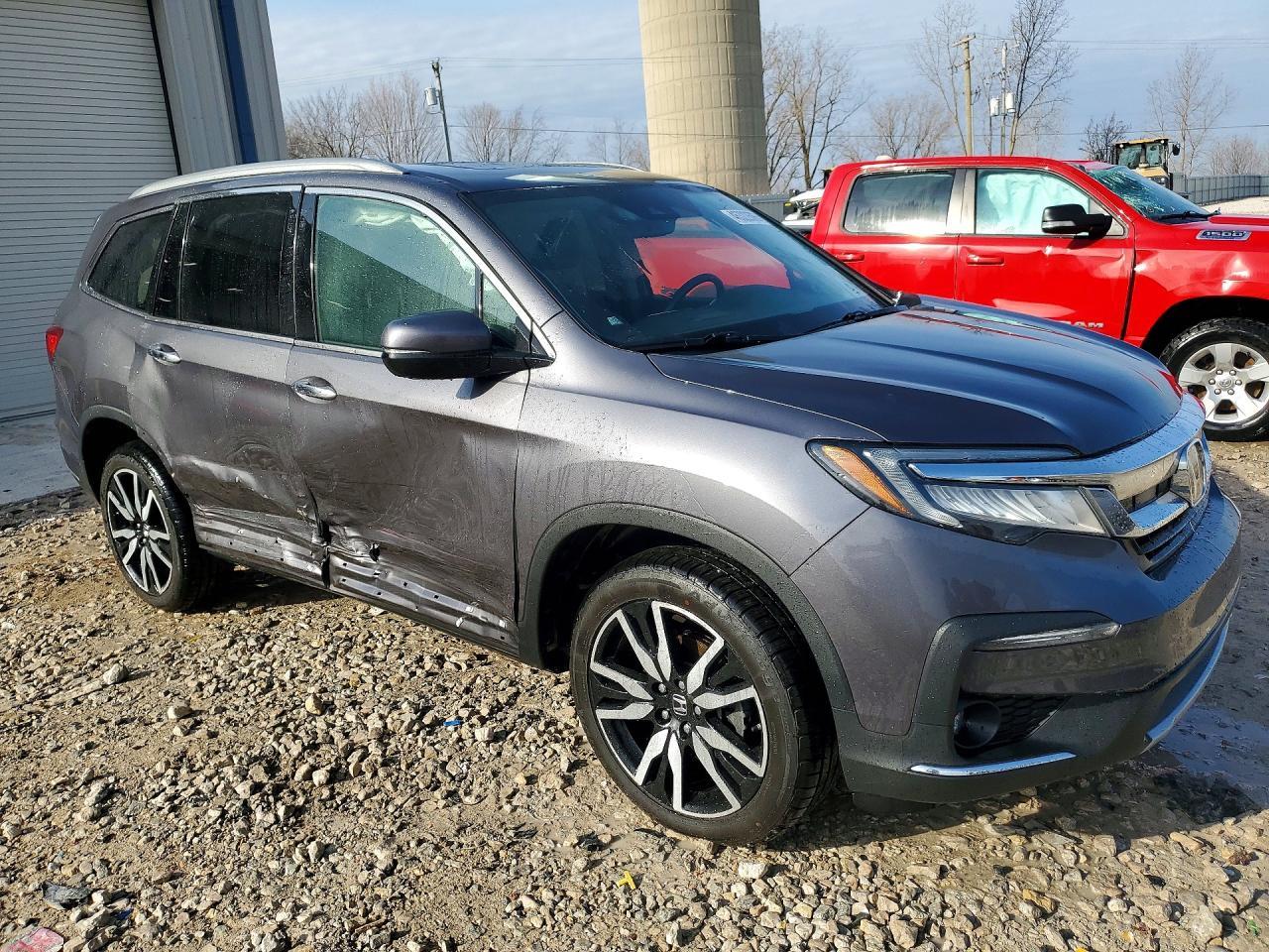 2021 Honda Pilot Touring - Image 4