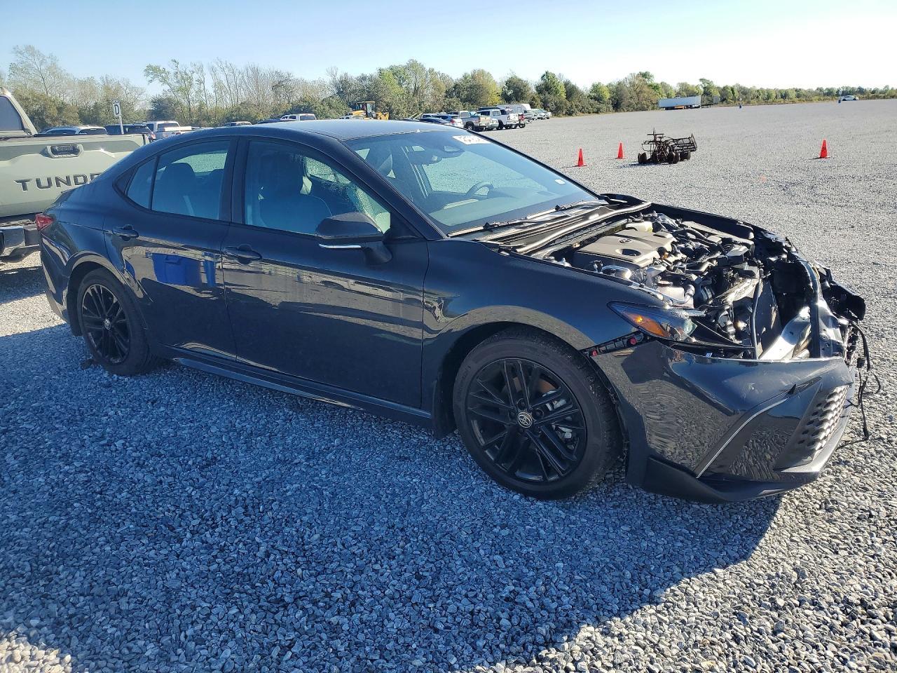 2026 Toyota Camry Se - Image 4