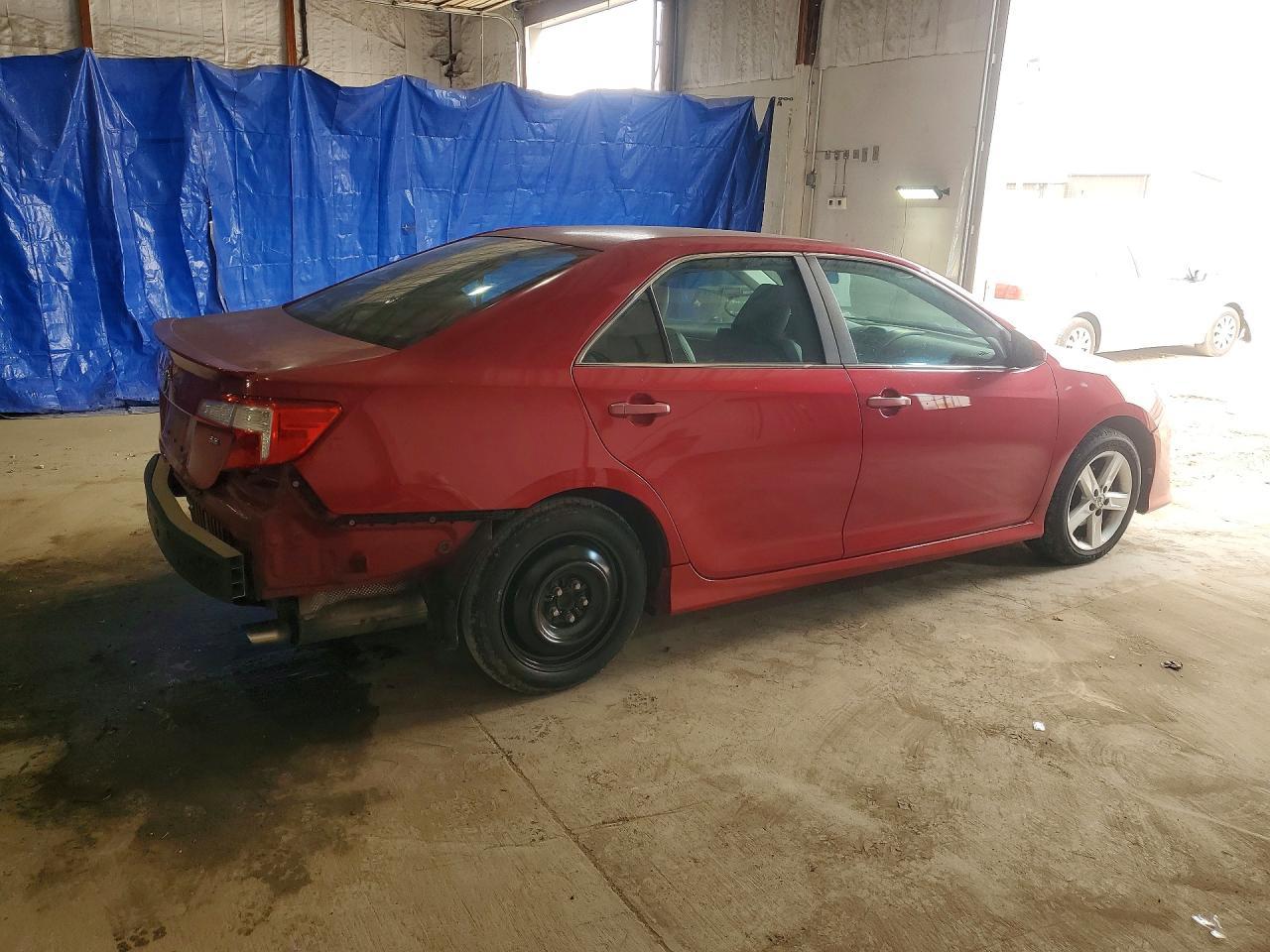 2013 Toyota Camry Se - Фото 3