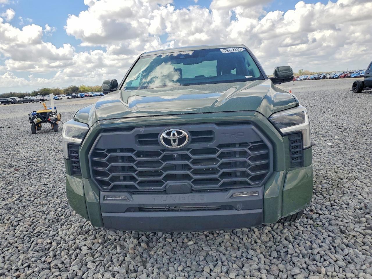 2022 Toyota Tundra Sr5 - Image 5