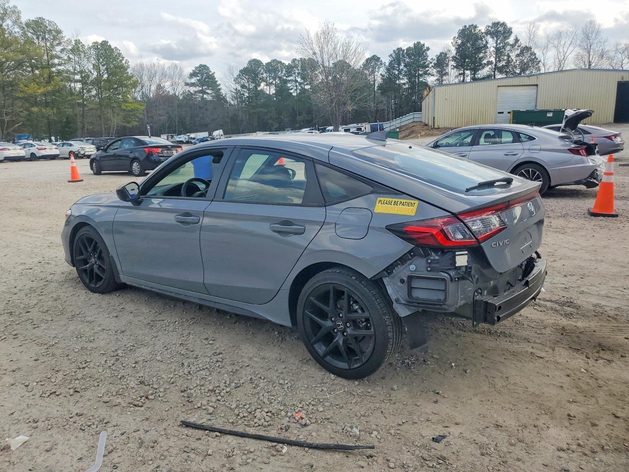 2025 Honda Civic Sport - Фото 2