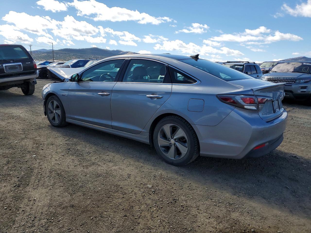 2016 Hyundai Sonata Hybrid Limited - Image 2