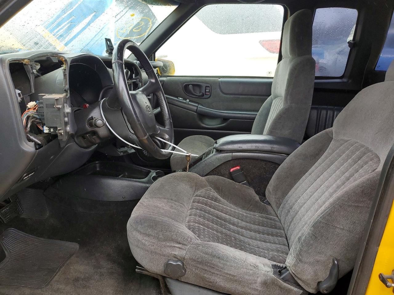 2002 Chevrolet S Truck S10 - Фото 7