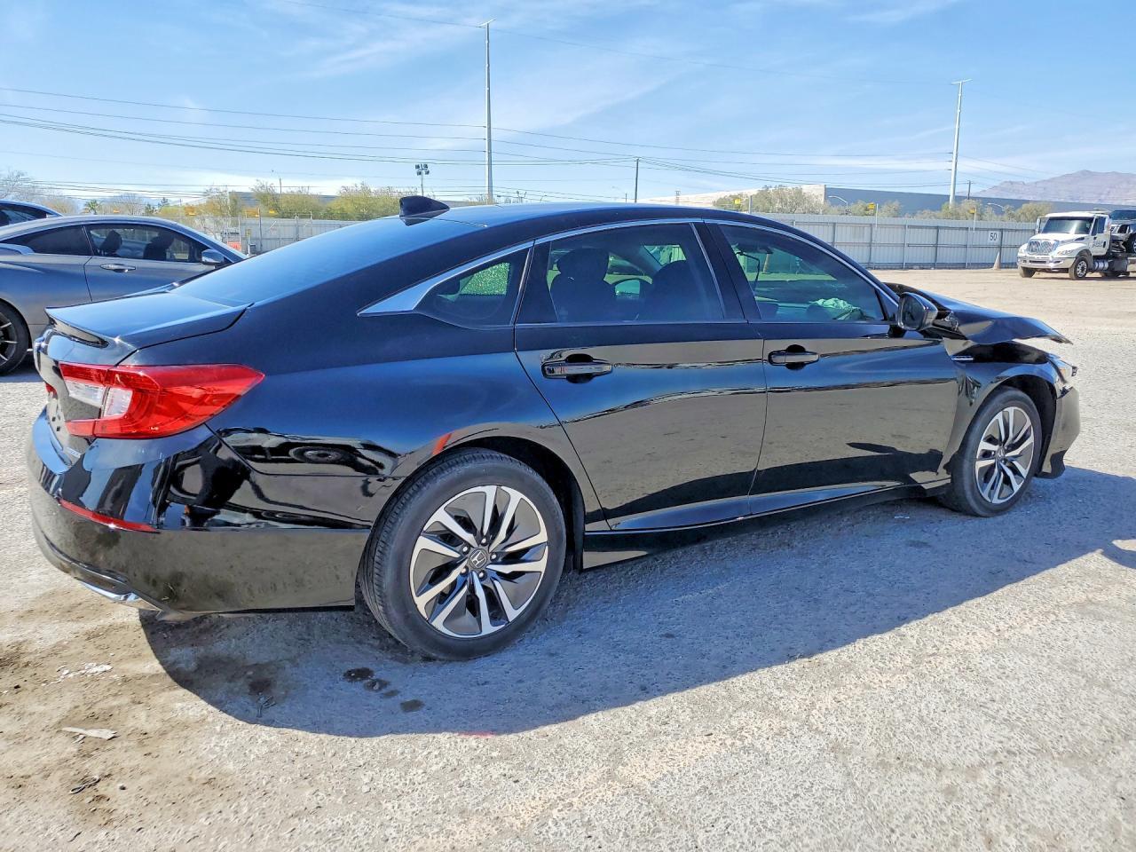 2021 Honda Accord Hybrid - Image 3