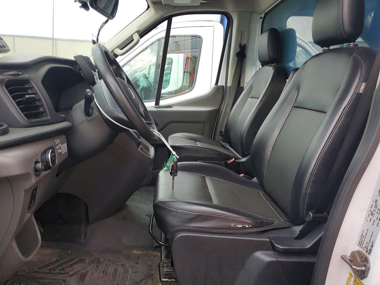 2022 Ford Transit Delivery Truck - Фото 7