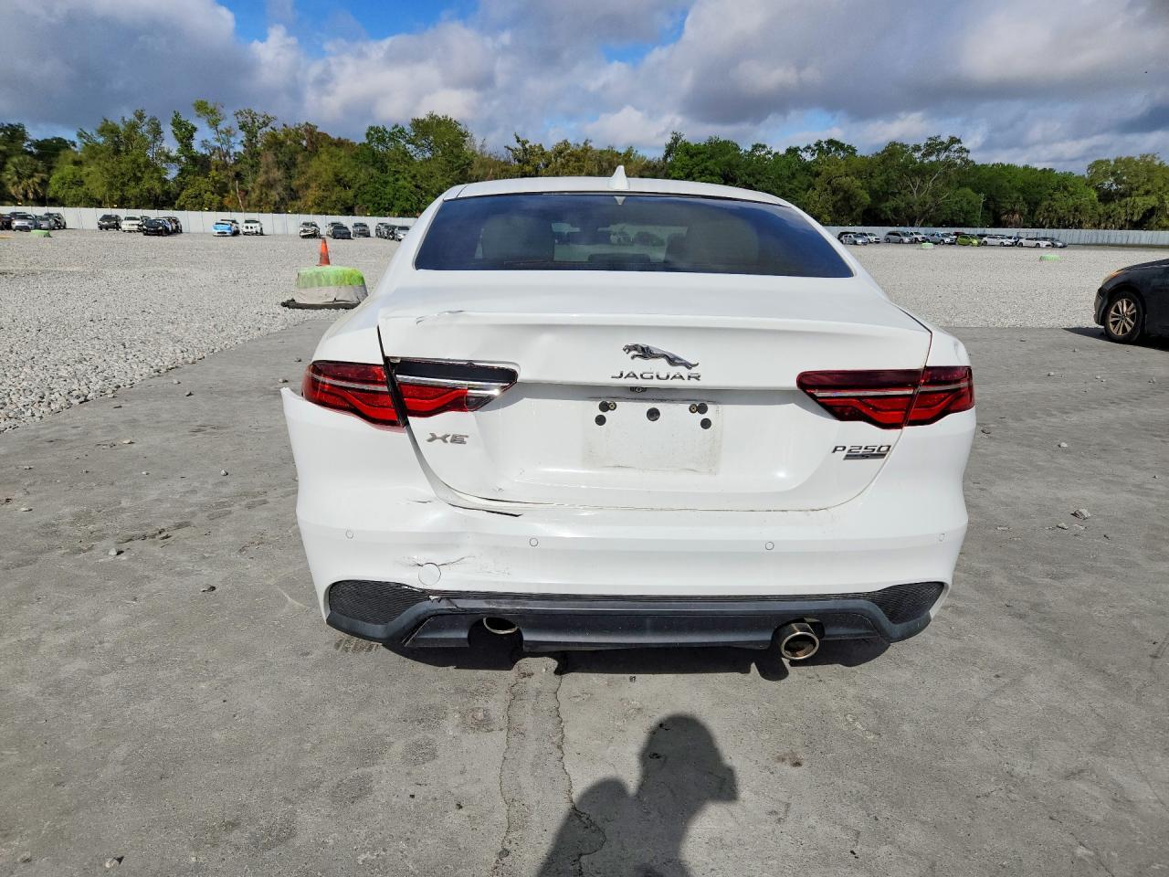 2020 Jaguar Xe S - Image 6