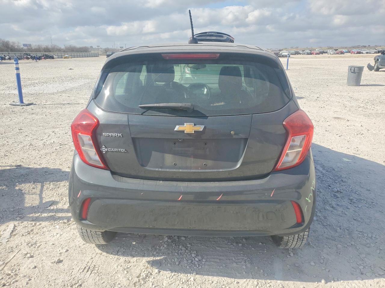 2017 Chevrolet Spark Ls - Image 6