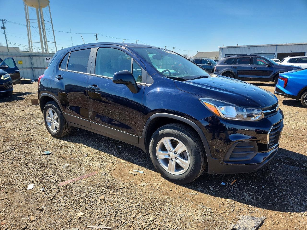 2022 Chevrolet Trax Ls - Фото 4