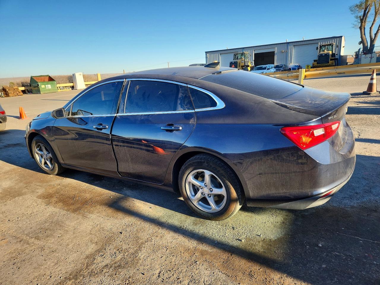 2016 Chevrolet Malibu Ls - Фото 2
