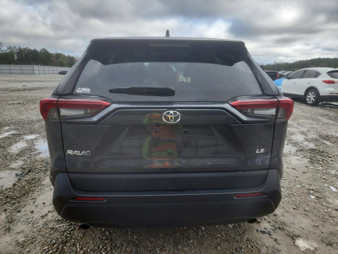 2022 Toyota Rav4 Le - Фото 6