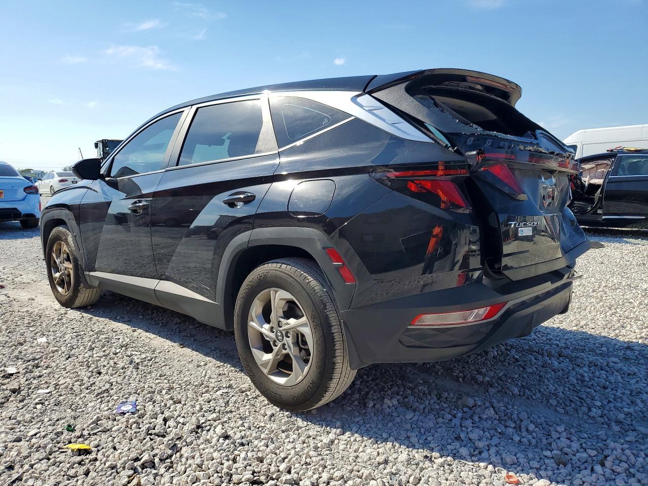 2024 Hyundai Tucson Se - Image 2