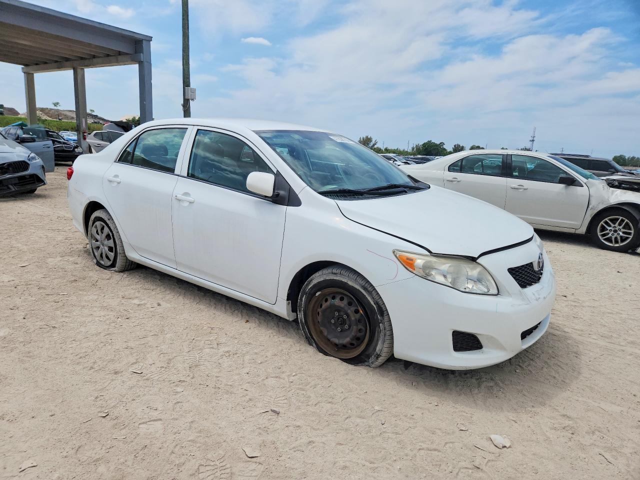2009 Toyota Corolla Le - Image 4